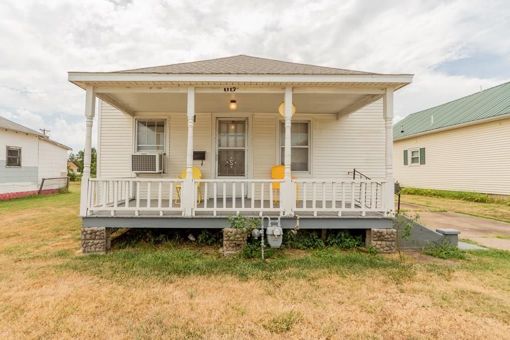 1117 W 9th N/A — photo 2