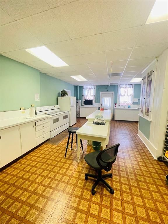 133 E Pine N/A — photo 28
