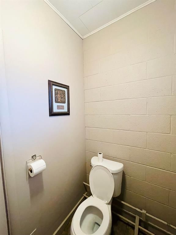 133 E Pine N/A — photo 35