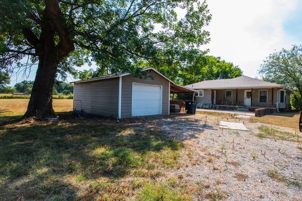 4810 NE Coal Valley Road — photo 37