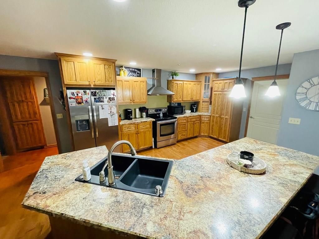 102 E Leighton N/A — photo 29