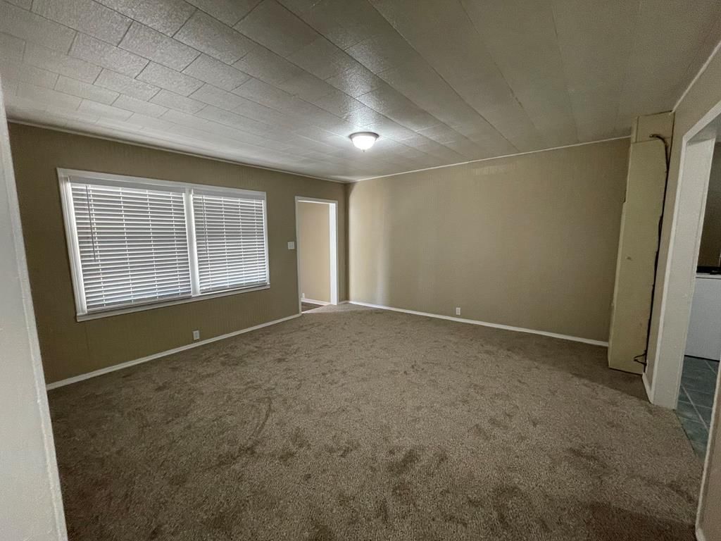 616 W Riley N/A — photo 13