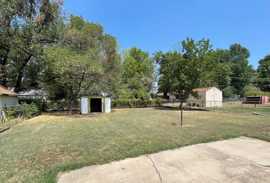 616 W Riley N/A — photo 6
