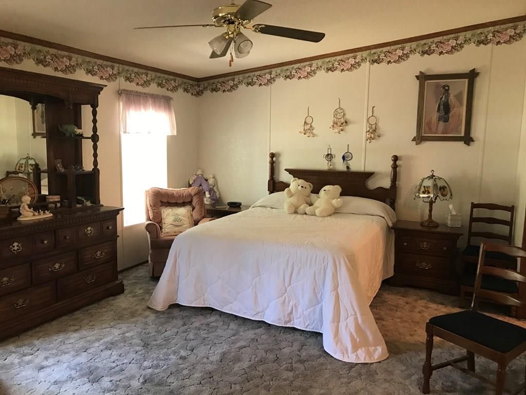1002 N Kansas N/A — photo 16