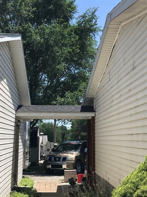 1002 N Kansas N/A — photo 17