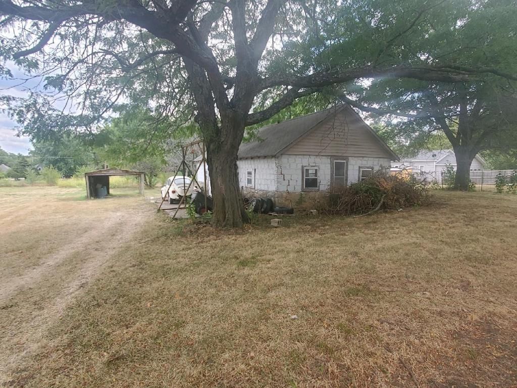 1002 N Kansas N/A — photo 22