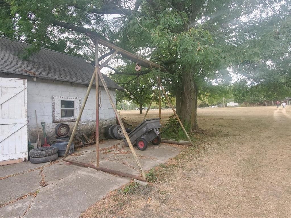 1002 N Kansas N/A — photo 23