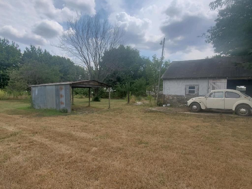 1002 N Kansas N/A — photo 28