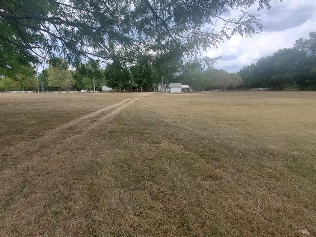 1002 N Kansas N/A — photo 31
