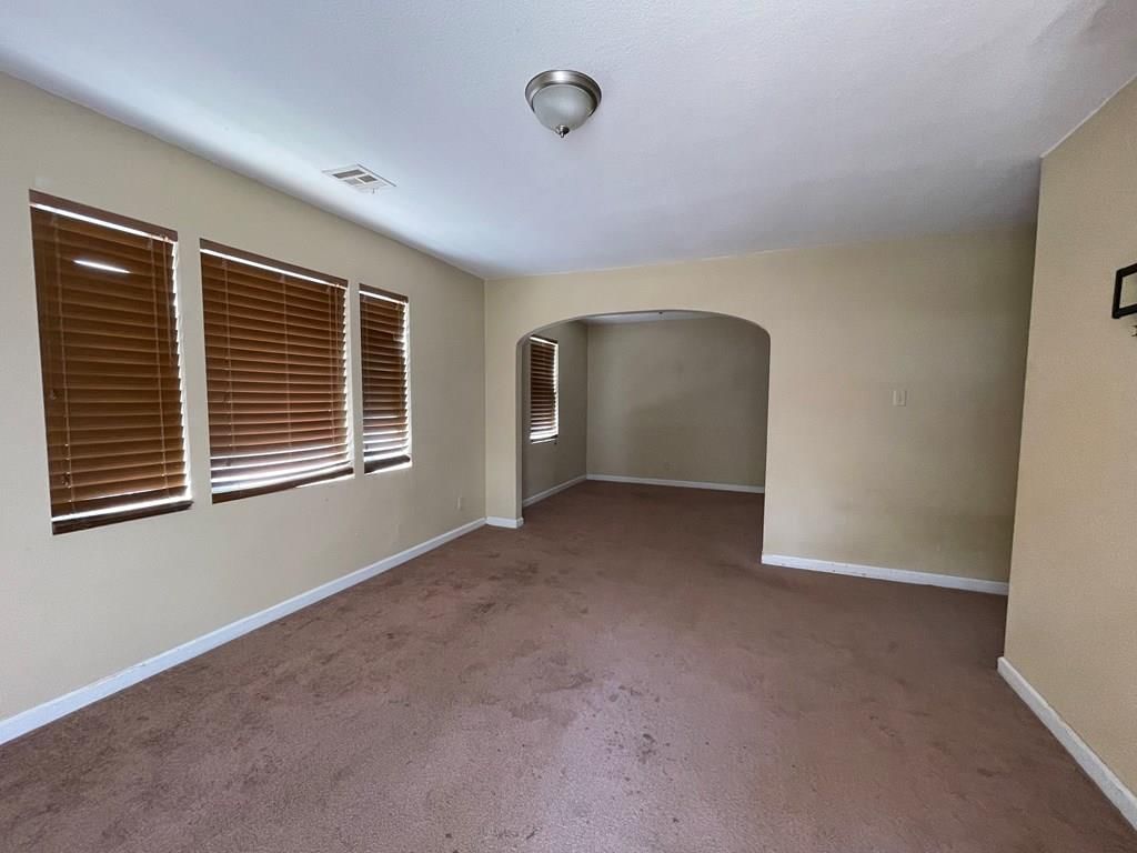 3147 Belmont N/A — photo 2