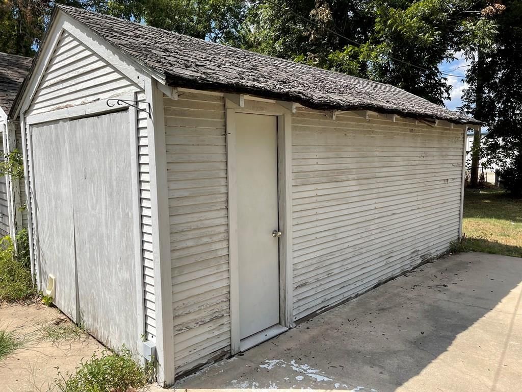 3147 Belmont N/A — photo 25