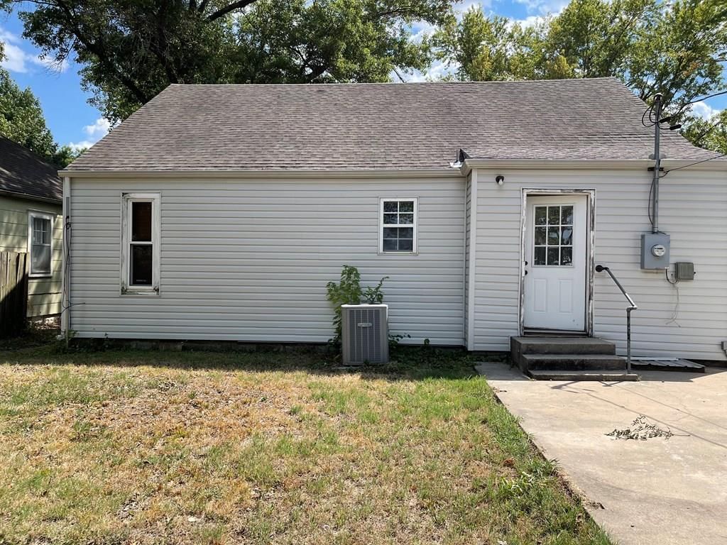 3147 Belmont N/A — photo 28