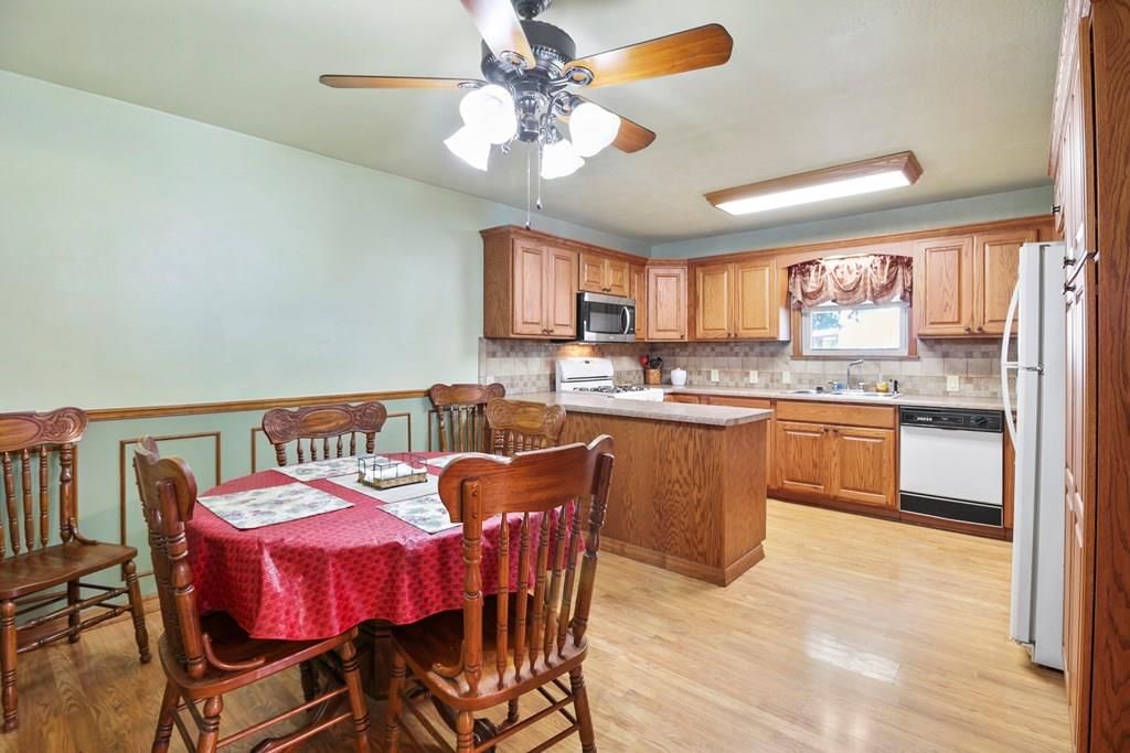710 E Main Street — photo 19