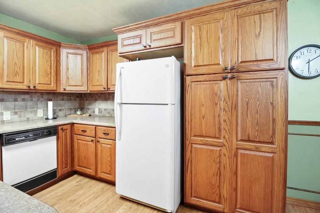 710 E Main Street — photo 23
