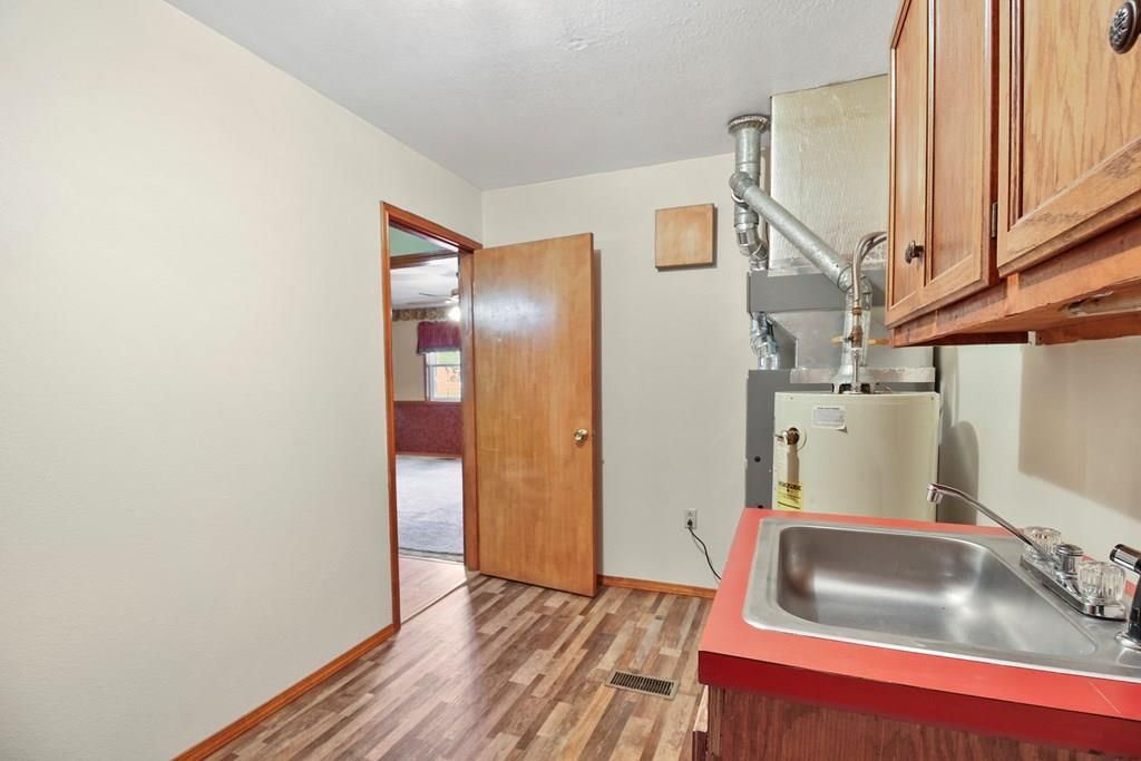 710 E Main Street — photo 25