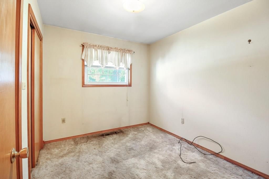 710 E Main Street — photo 9