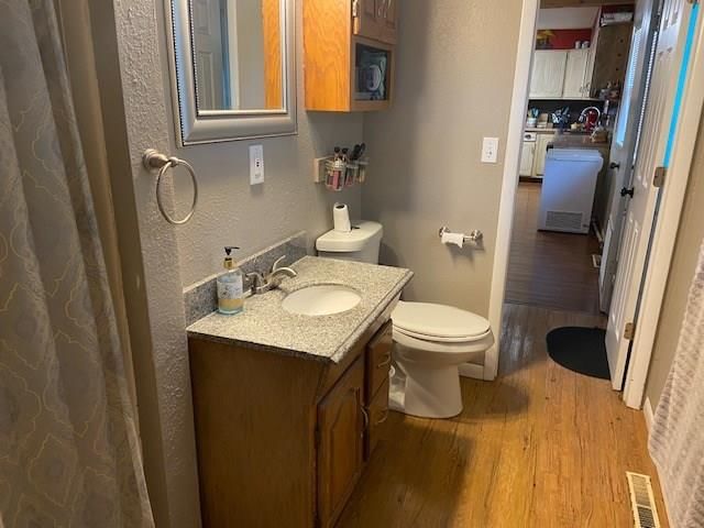208 N Butler N/A — photo 15