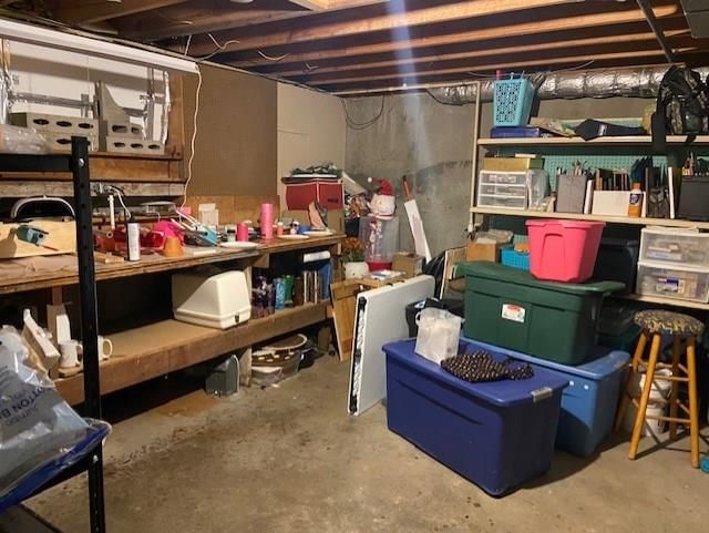 208 N Butler N/A — photo 21