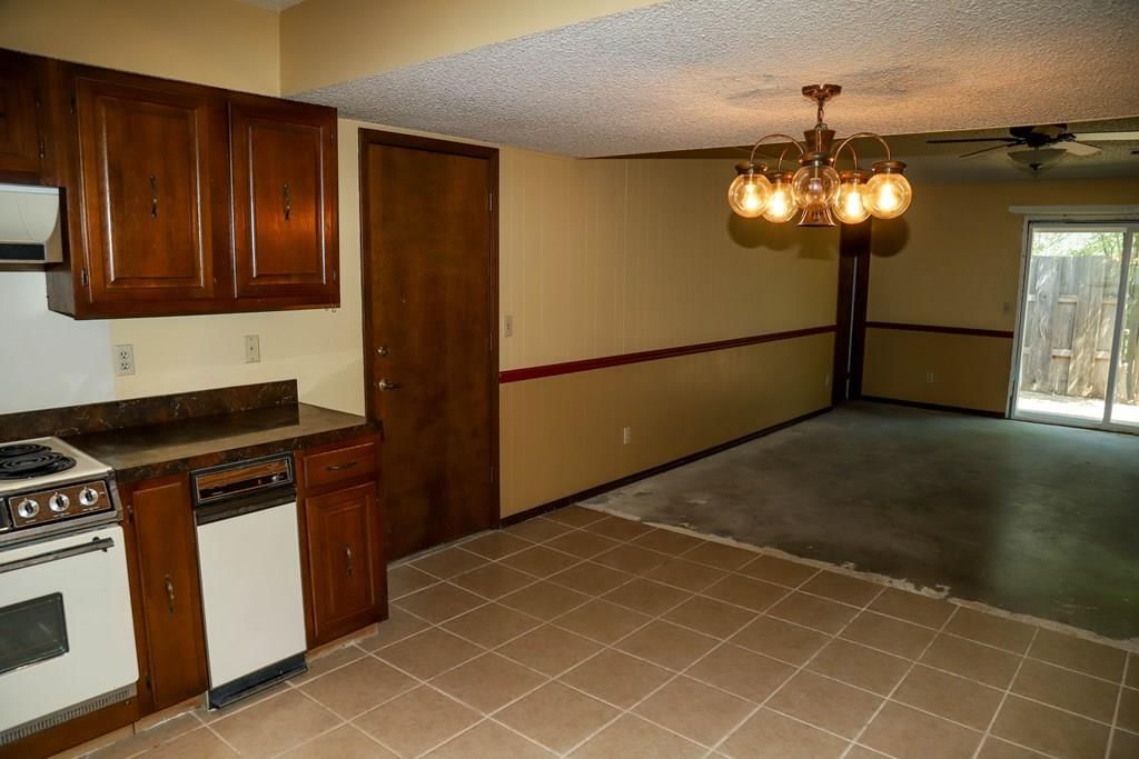 307 N Edgewood Drive — photo 14