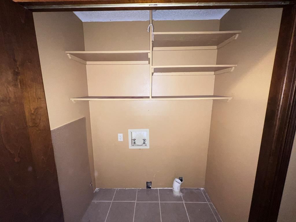 307 N Edgewood Drive — photo 18