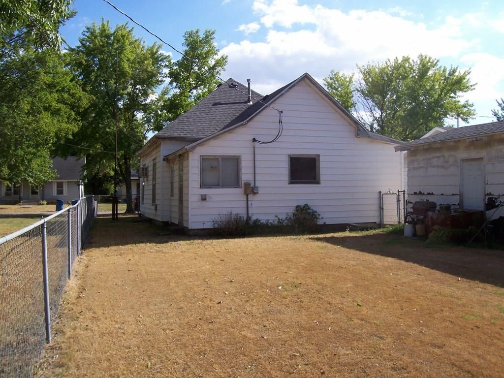 906 W 6th N/A — photo 8