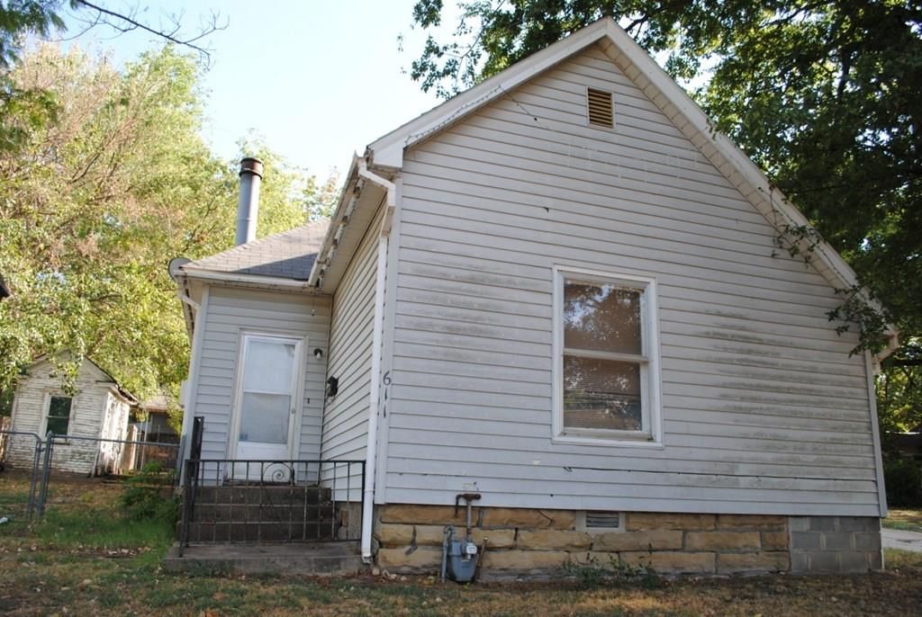 611 E Poplar N/A — photo 2