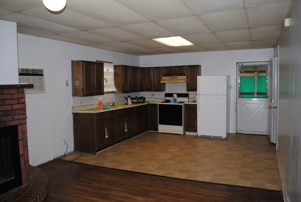 611 E Poplar N/A — photo 8