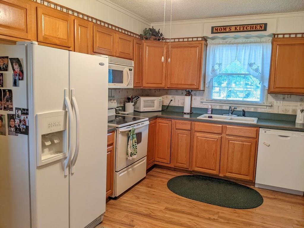 605 W Oak Street — photo 15