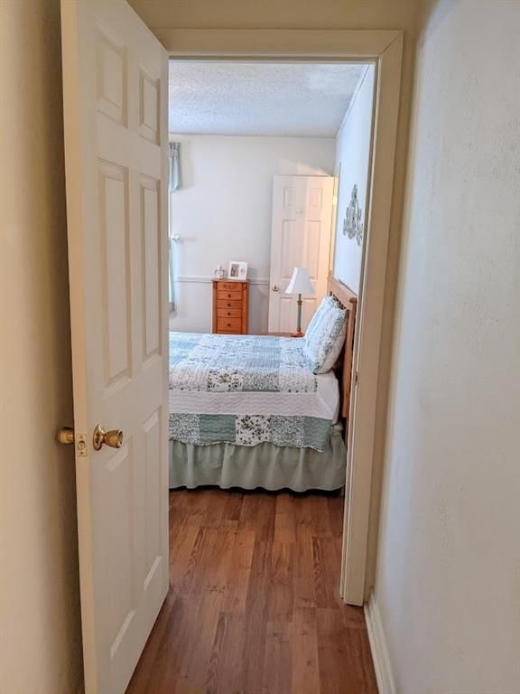 605 W Oak Street — photo 26