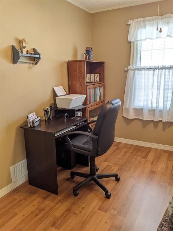 605 W Oak Street — photo 43