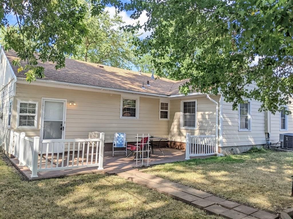 605 W Oak Street — photo 52