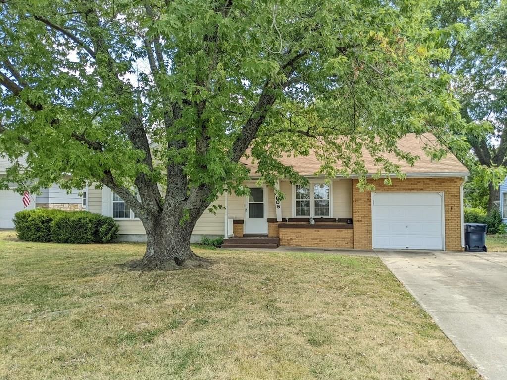 605 W Oak Street — photo 67