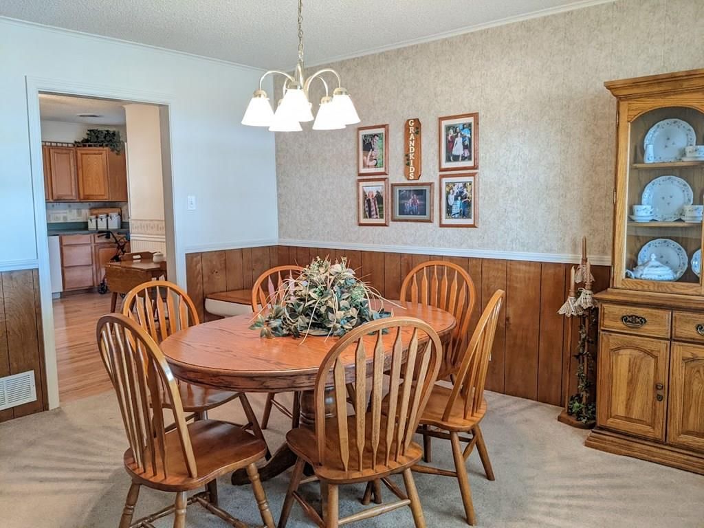 605 W Oak Street — photo 10