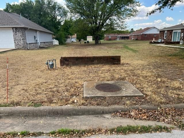 308 N Edgewood Drive — photo 60