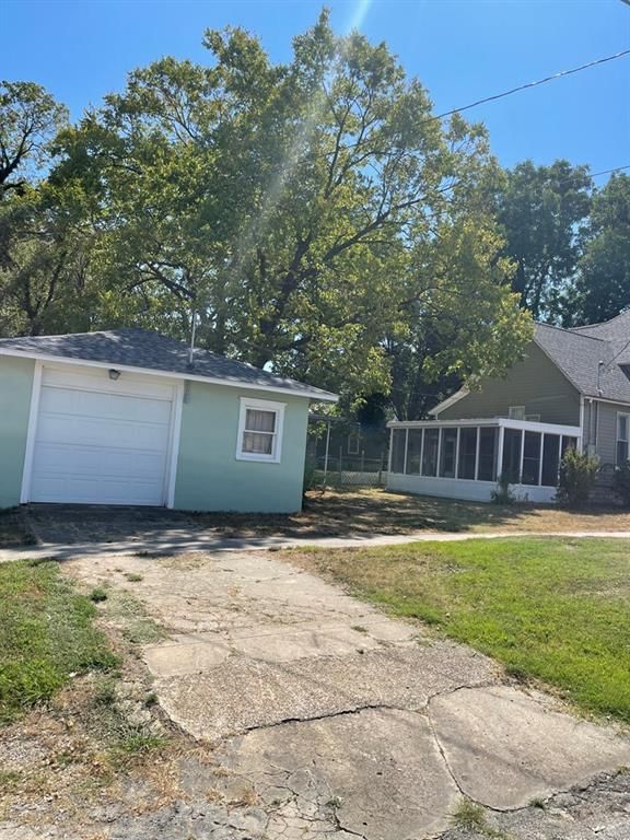 330 W 3rd Street — photo 32