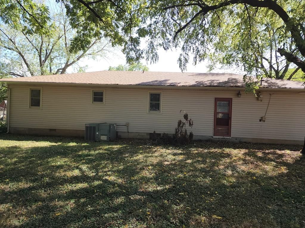 906 W Mulberry N/A — photo 7