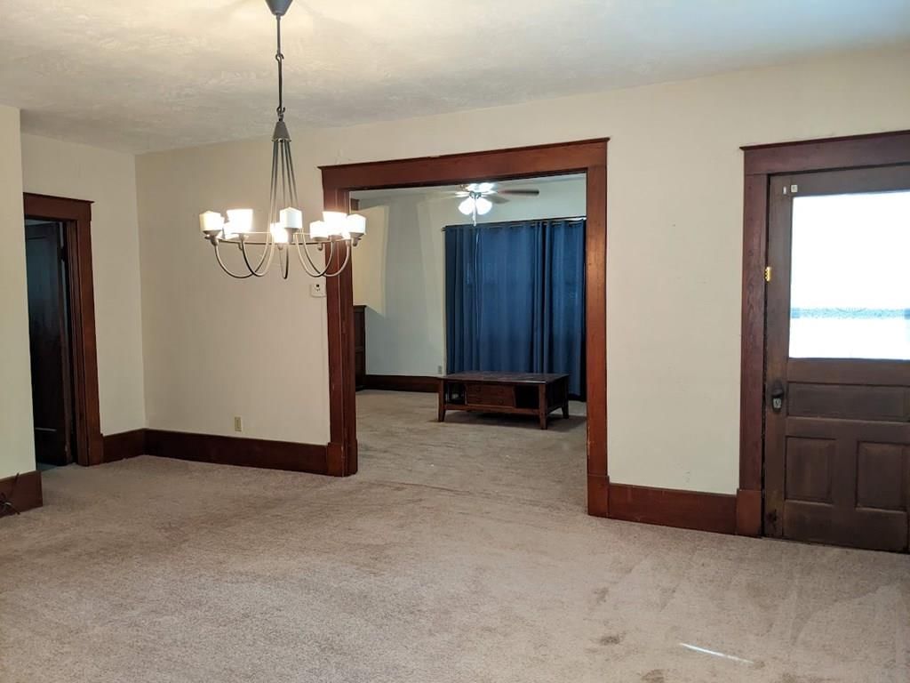 214 N Neosho Street — photo 20