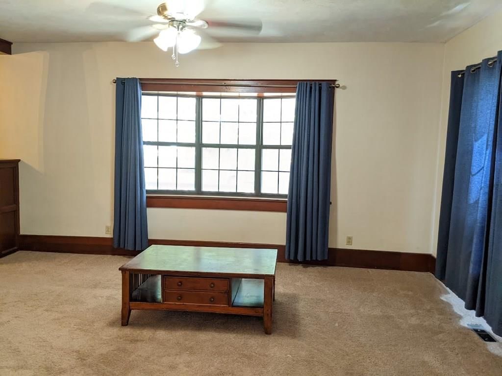 214 N Neosho Street — photo 25