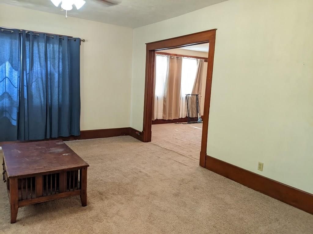 214 N Neosho Street — photo 27