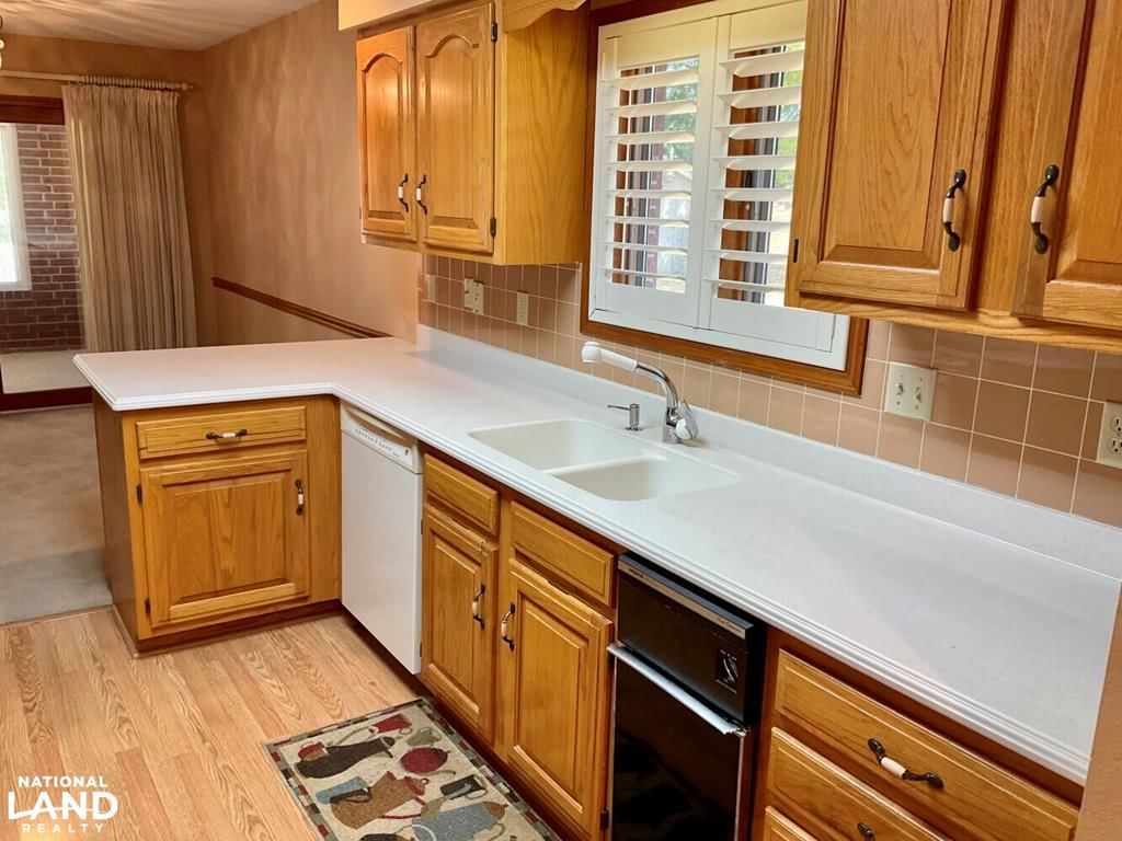 1802 Arolyn Drive — photo 16