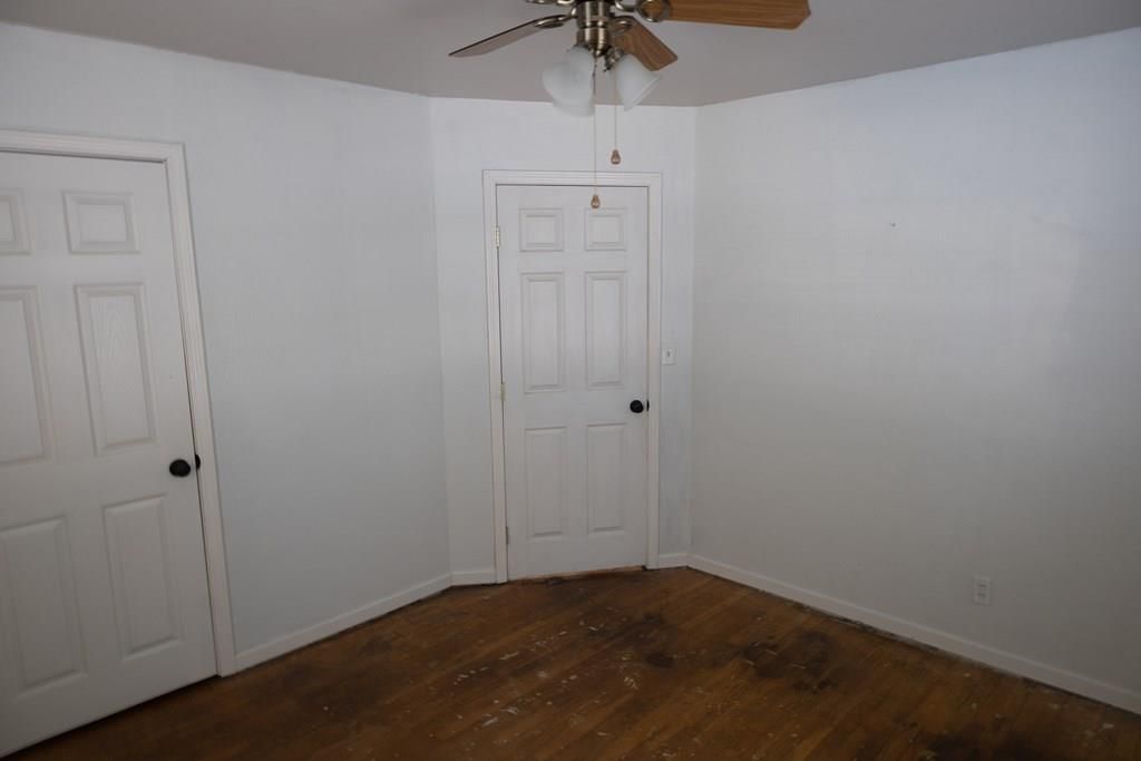 1305 Hibbard N/A — photo 26