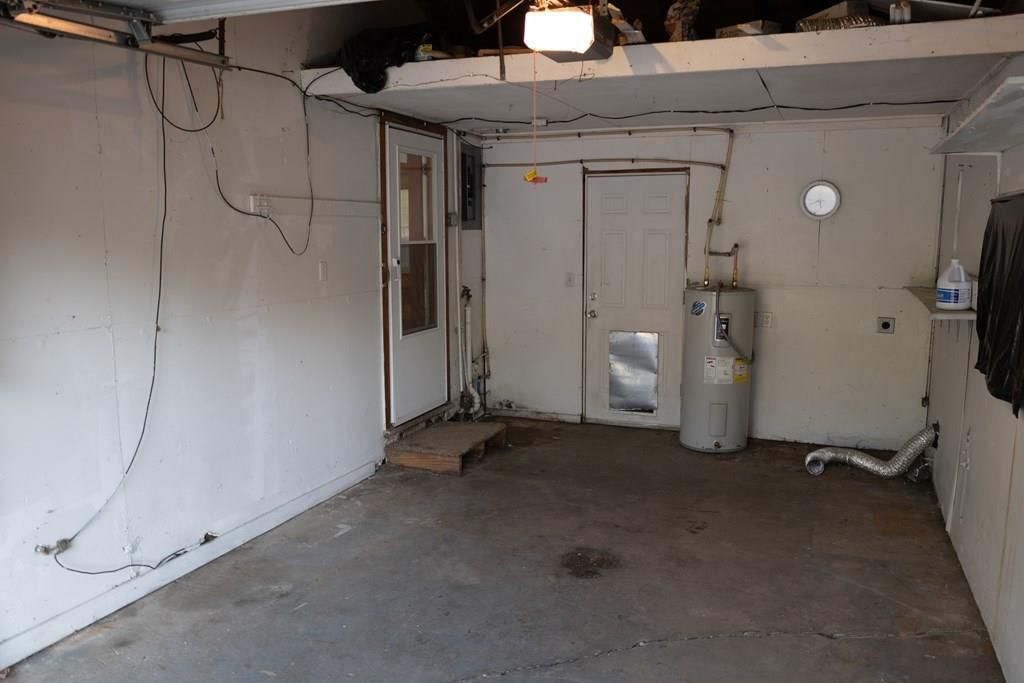 1305 Hibbard N/A — photo 34