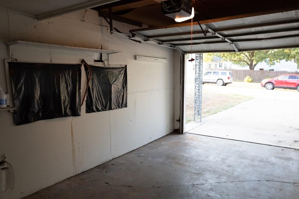 1305 Hibbard N/A — photo 36
