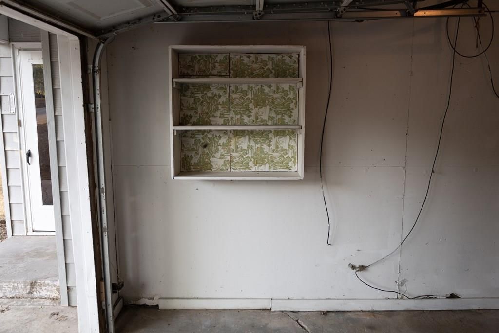 1305 Hibbard N/A — photo 37