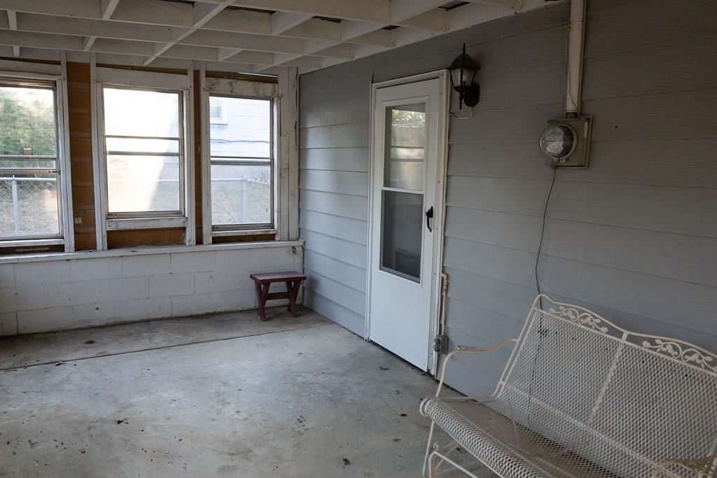 1305 Hibbard N/A — photo 43