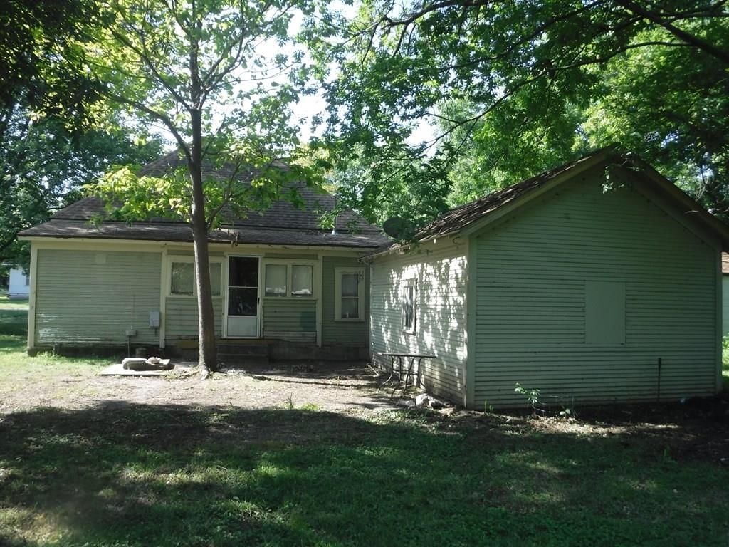 208 W Howard Avenue — photo 13