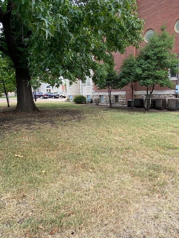 1700 Broadway Avenue — photo 40