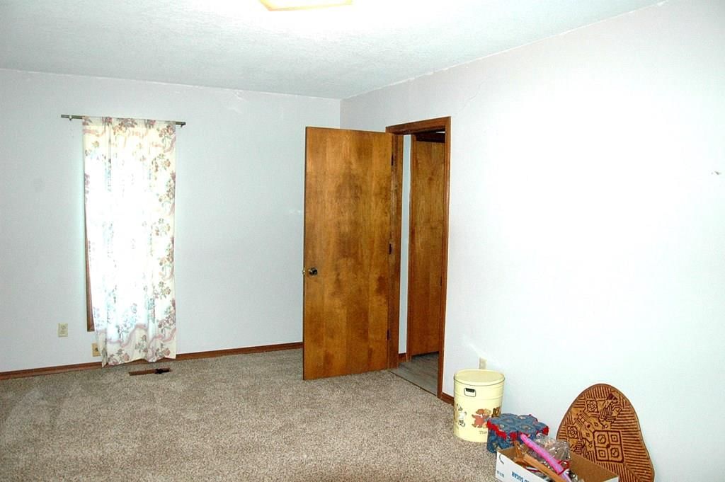 3314 Clark Avenue — photo 13