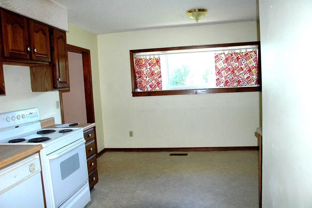 3314 Clark Avenue — photo 19