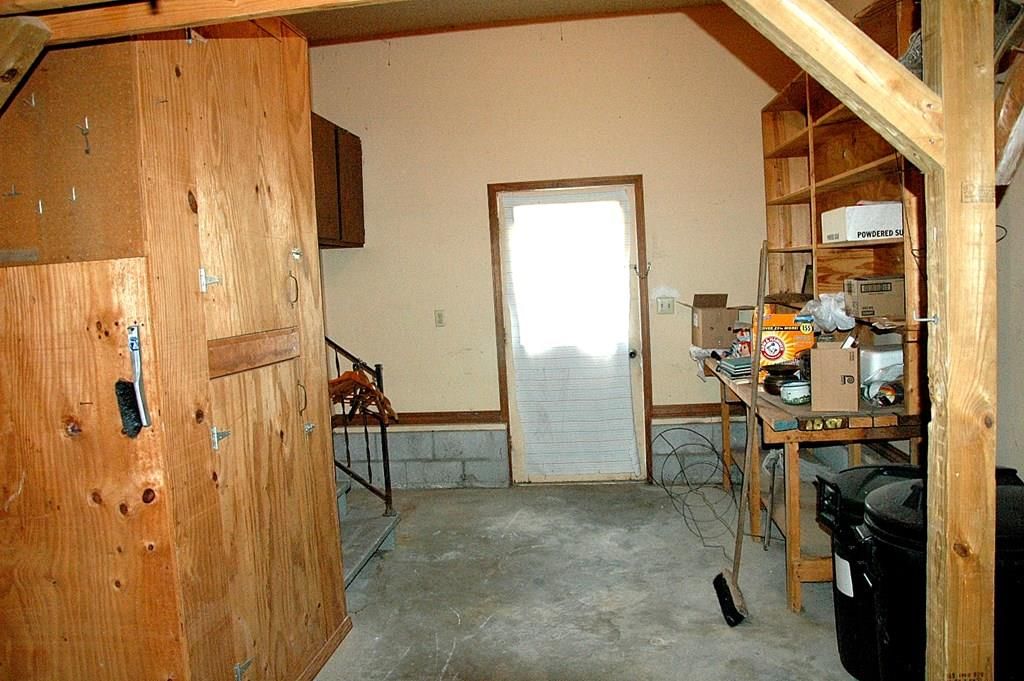 3314 Clark Avenue — photo 25